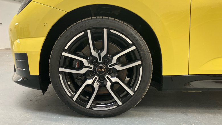 MINI Cooper 135kW E Sport 41kWh 3dr Auto Electric Hatchback